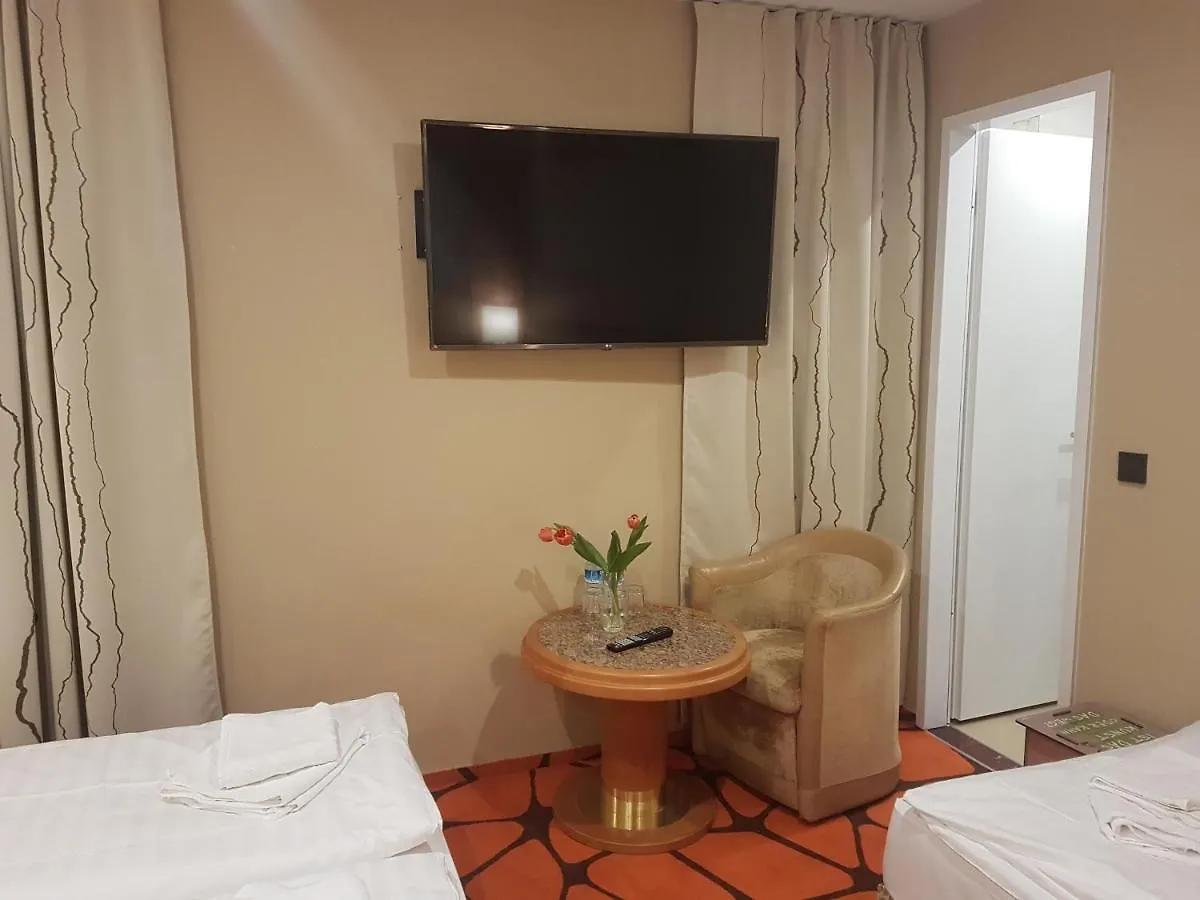 Elbgalerie Hotel